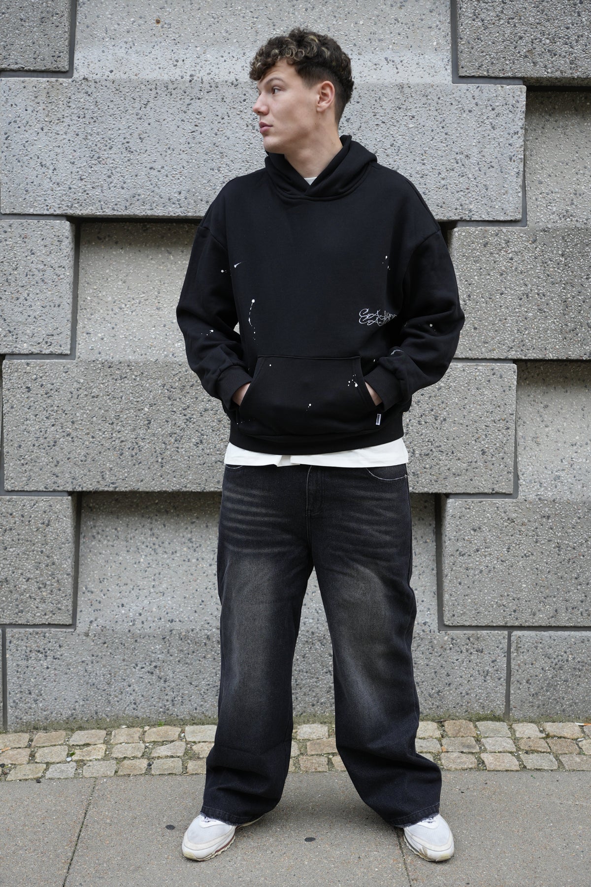 BAGGY WASHED JEANS